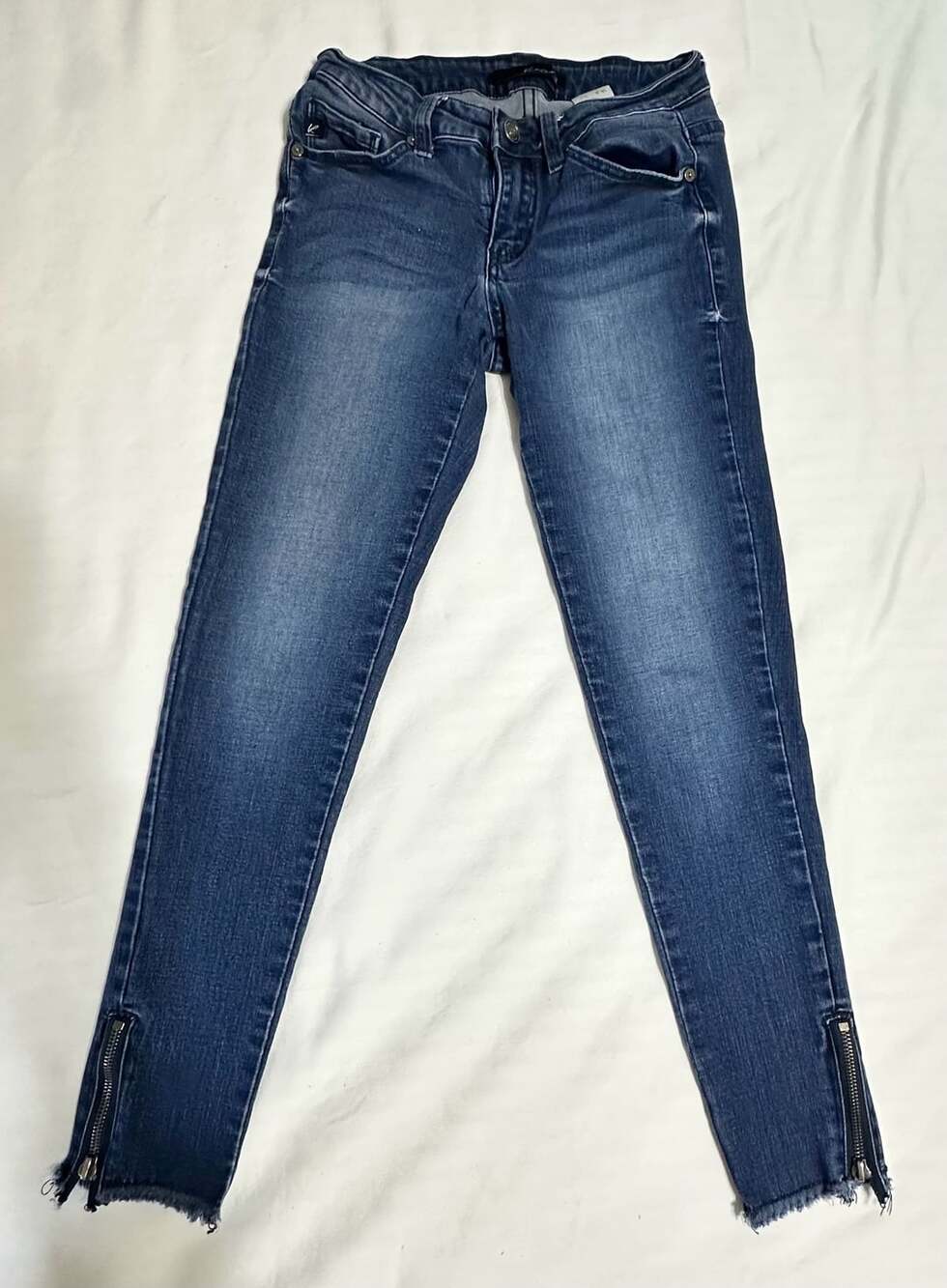 KanCan Skinny Jeans Size 25 Blue Ankle Zippers